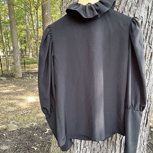 Vintage Saint Clair Paris Blouse Size 6 Black Button Front Ruffle Collar Top - Picture 8 of 8